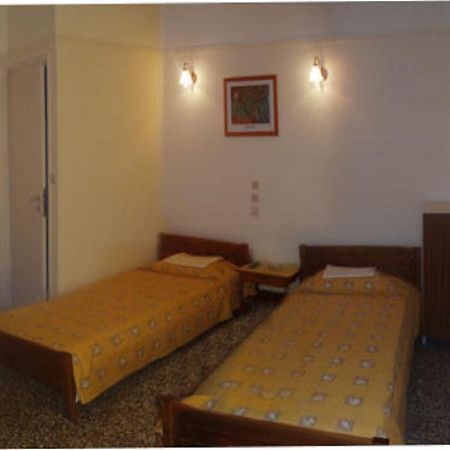 Pagonion Hotel กาเมนาวูร์ลา ภายนอก รูปภาพ