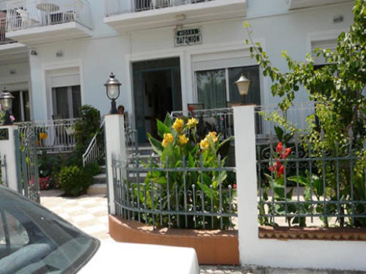 Pagonion Hotel กาเมนาวูร์ลา ภายนอก รูปภาพ