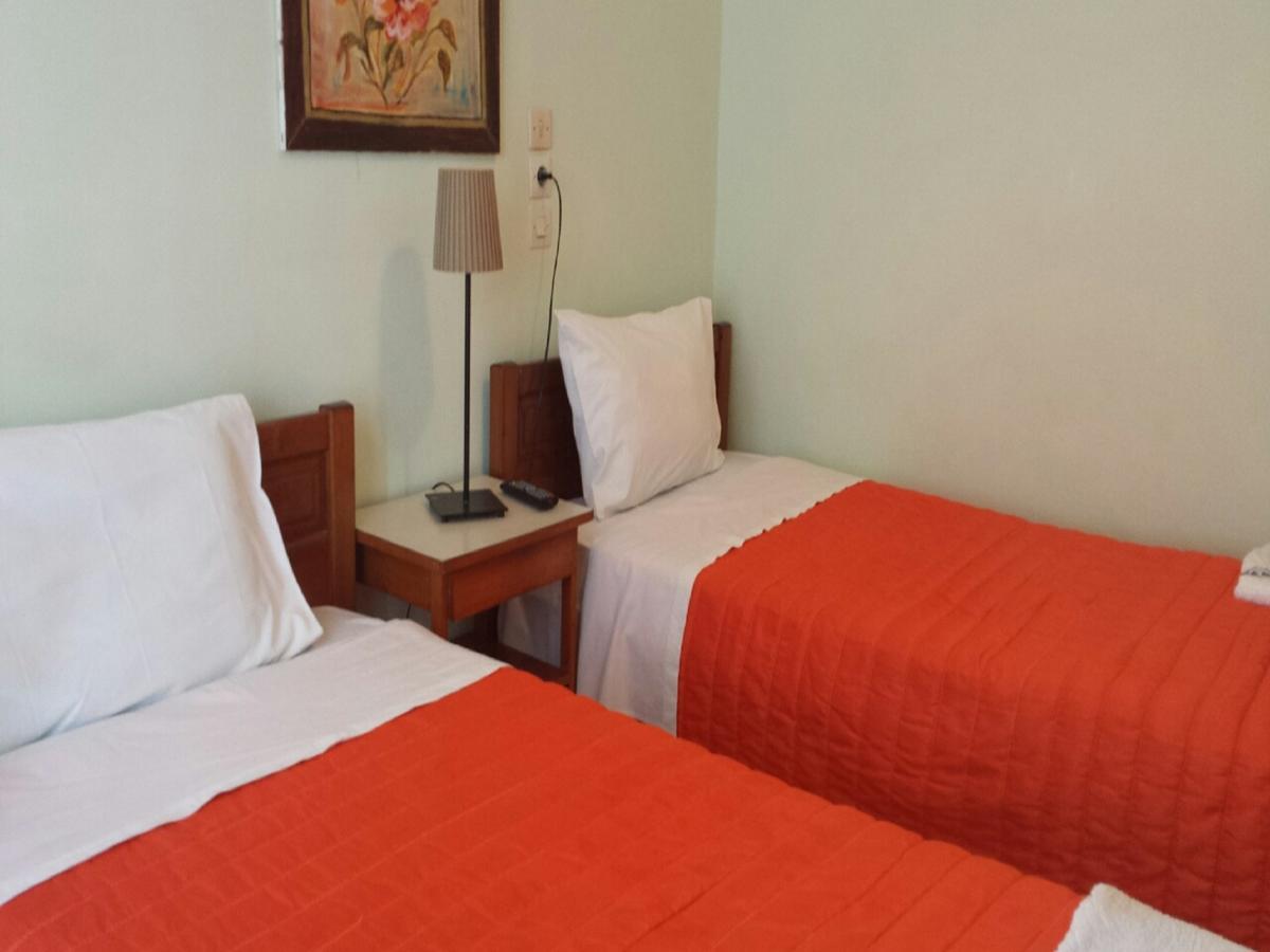 Pagonion Hotel กาเมนาวูร์ลา ภายนอก รูปภาพ