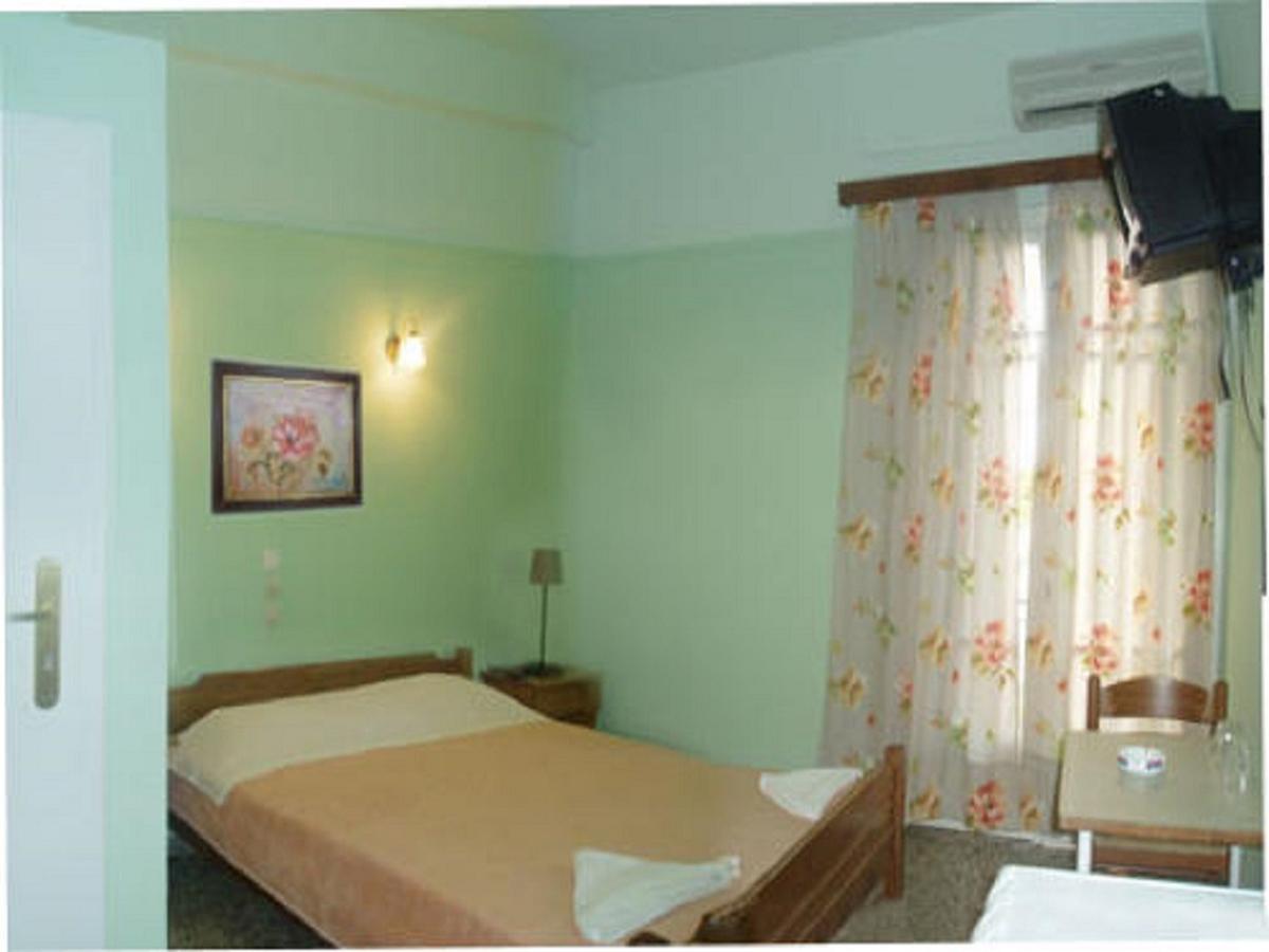 Pagonion Hotel กาเมนาวูร์ลา ภายนอก รูปภาพ