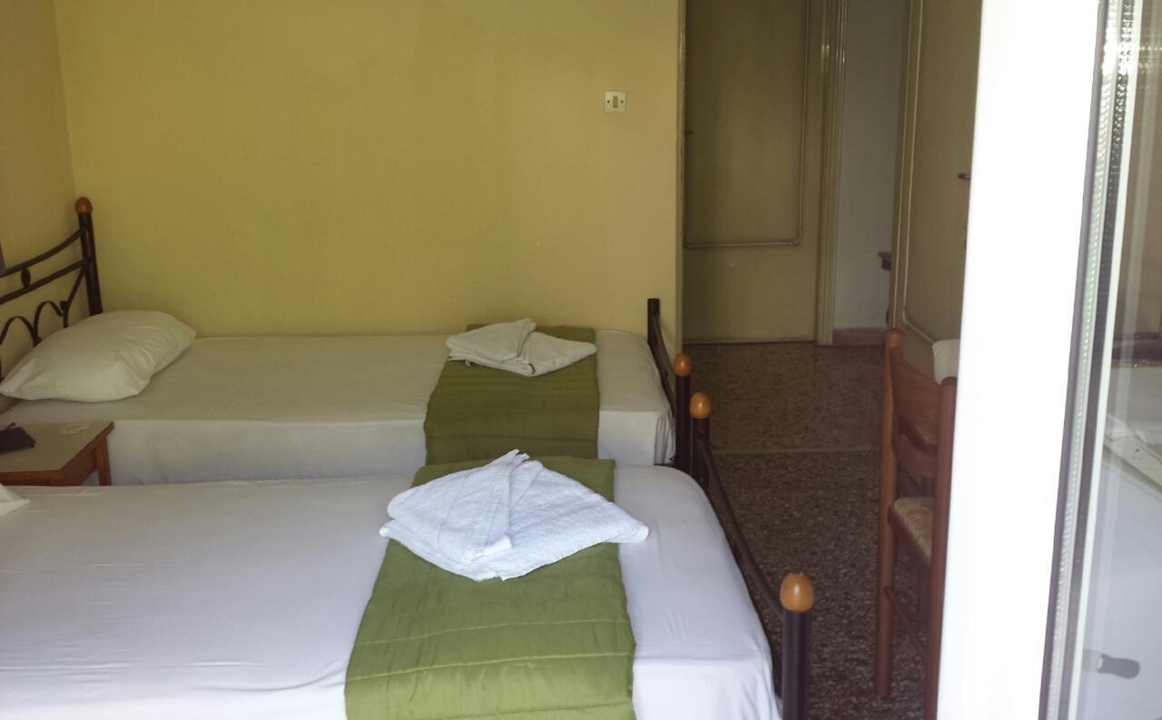 Pagonion Hotel กาเมนาวูร์ลา ภายนอก รูปภาพ